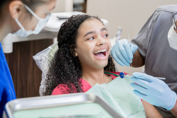 Best Weekend Emergency Dental Services in Edwards Af, CA
